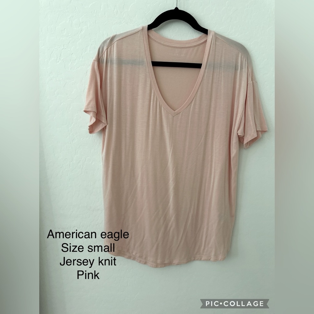 American eagle shirt size small